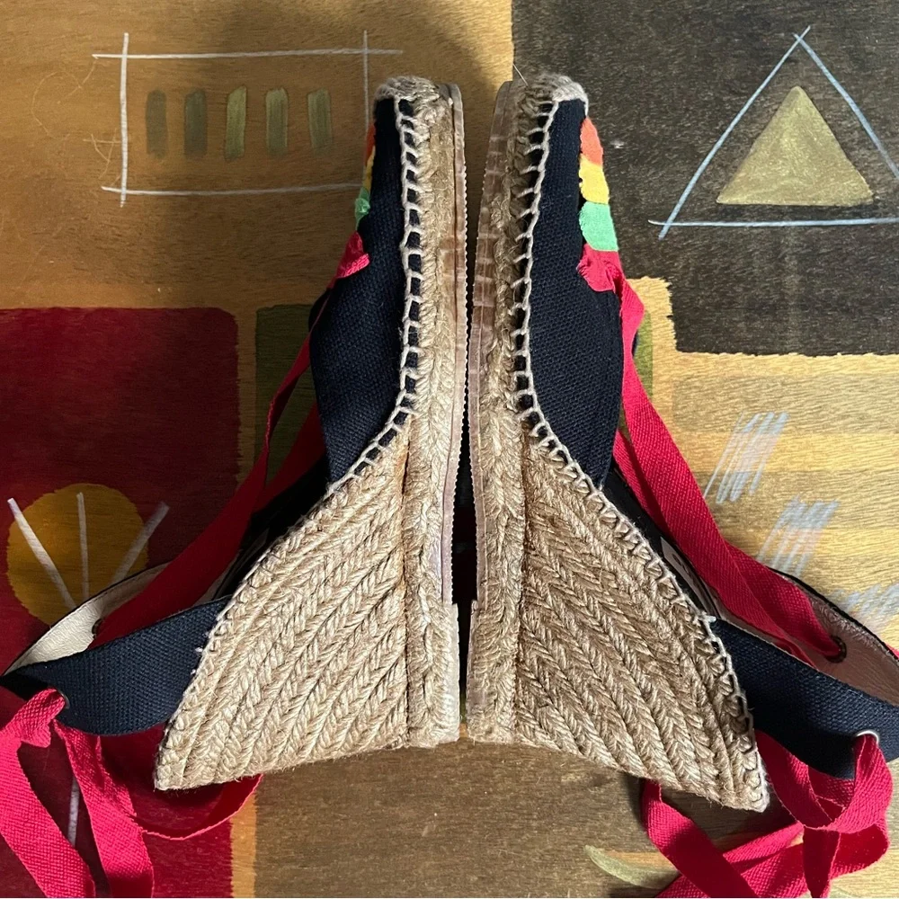 NEW Jacques Levine Ankle Wrap Black Espadrille Sandals. Size 7.
